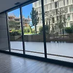 Luxury River View 3br With Pool By Airport