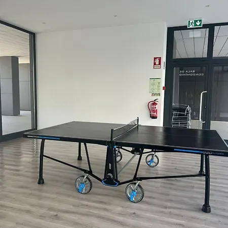 Luxury River View 3br With Pool By Airport Apartamento *