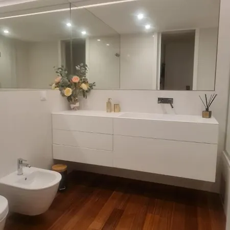 Luxury River View 3br With Pool By Airport Apartamento *