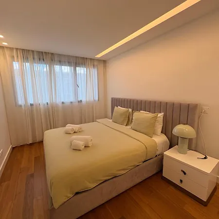 Διαμέρισμα Luxury River View 3br With Pool By Airport