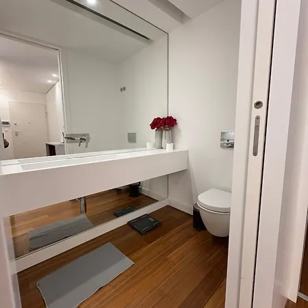 Luxury River View 3br With Pool By Airport *