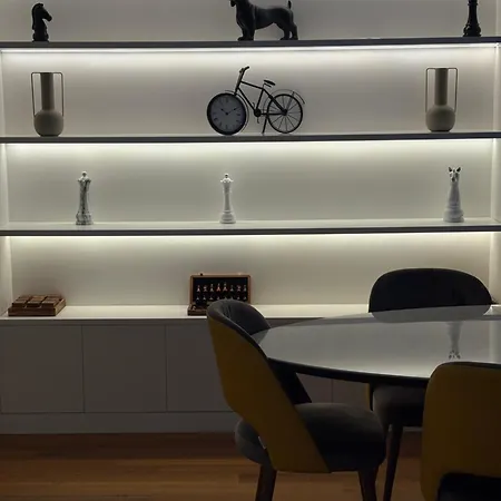 Διαμέρισμα Luxury River View 3br With Pool By Airport