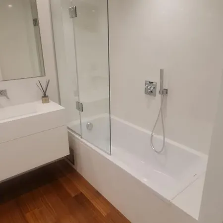 Luxury River View 3br With Pool By Airport Appartamento Lisbona